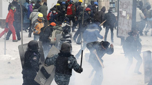 Беспорядки на Украине вызвали спрос на услуги охранников